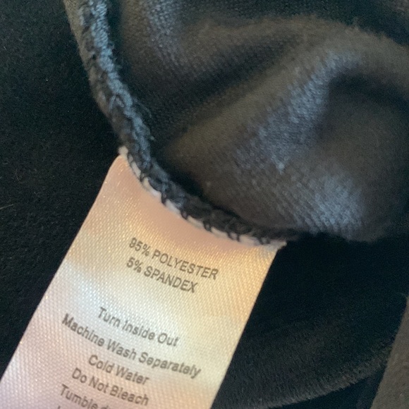 Btween Black Leopard Outfit Top & Leggings Set 4 EUC - Picture 12 of 12